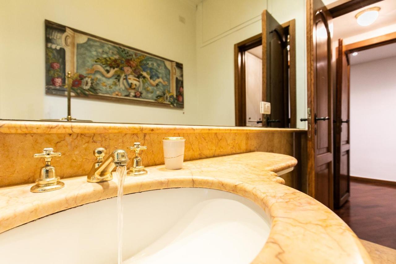 Klimt - Jacuzzi 5 Star - Luxury Design Apartment Milan Exterior photo